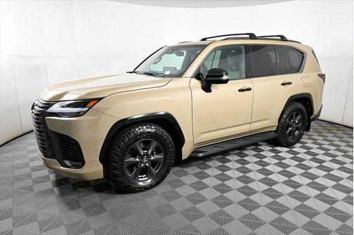 2025 Lexus LX 700h Overtrail