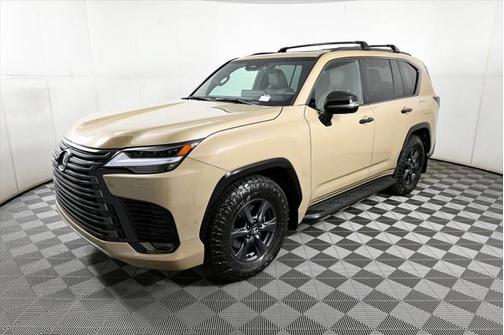 2025 Lexus LX 700h Overtrail