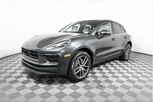 2025 Porsche Macan Base