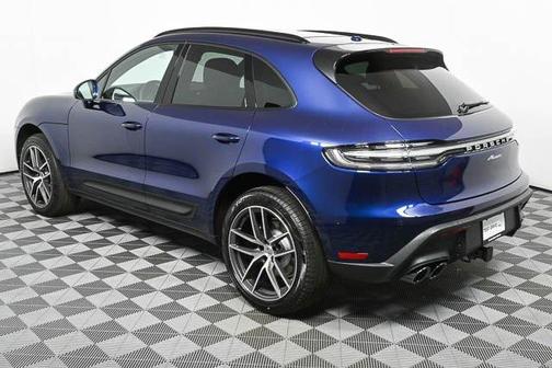 2025 Porsche Macan AWD