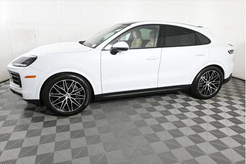 2025 Porsche Cayenne AWD