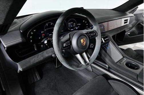 2024 Porsche Taycan Cross Turismo GTS