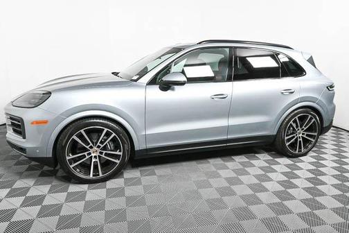 2025 Porsche Cayenne AWD