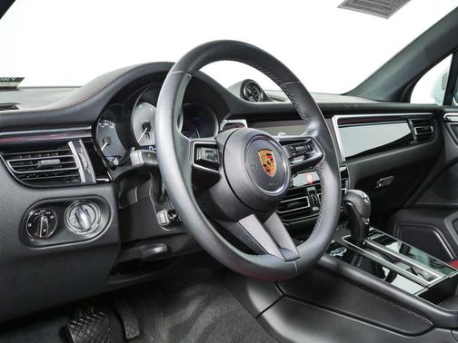White 2023 Porsche Macan Macan