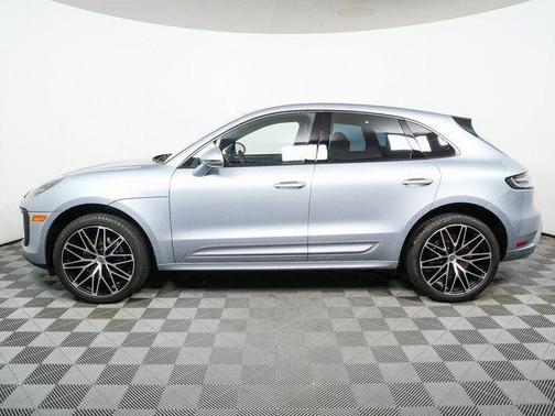 2023 Porsche Macan AWD