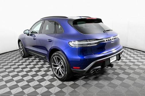 2025 Porsche Macan AWD