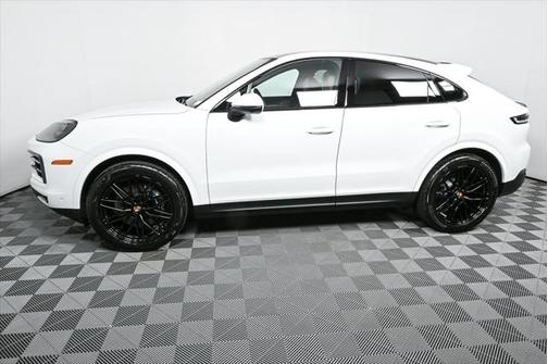 2025 Porsche Cayenne AWD