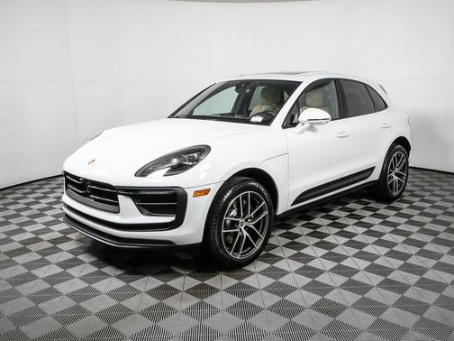 2026 Porsche Macan AWD