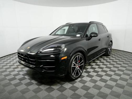 2026 Porsche Cayenne GTS