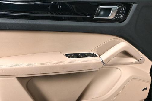 2023 Porsche Cayenne Cayenne