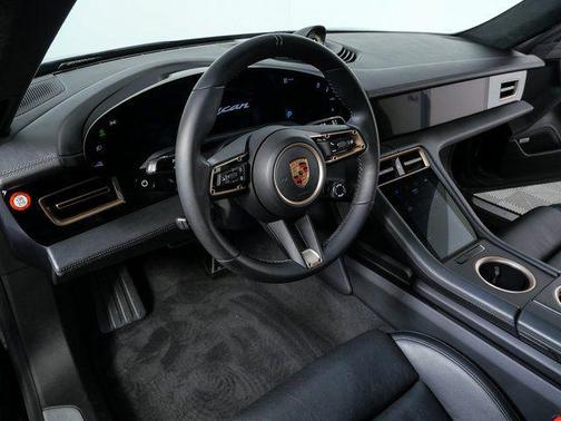 2020 Porsche Taycan Turbo