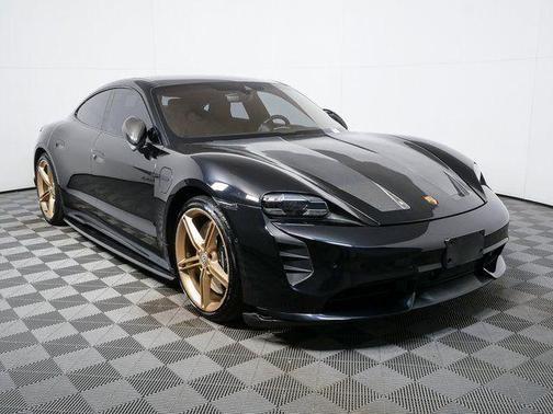 2020 Porsche Taycan Turbo