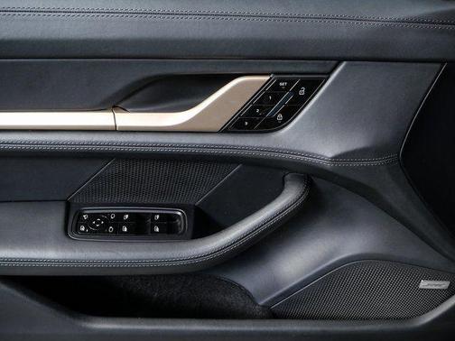 2020 Porsche Taycan Turbo