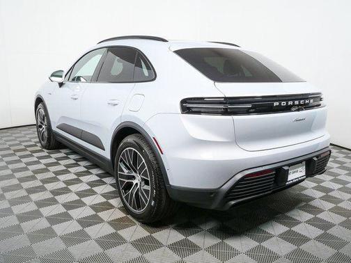 2026 Porsche Macan 4S