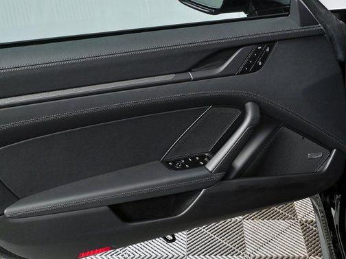 2026 Porsche 911 Carrera 4 GTS