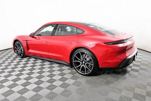 2025 Porsche Taycan RWD