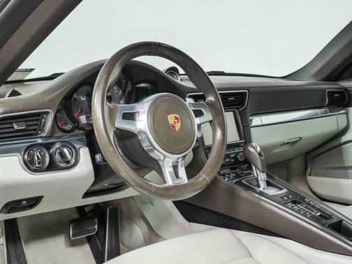 Carrara White Metallic 2015 Porsche 911 Targa 4S