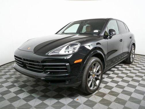 2023 Porsche Cayenne Platinum Edition