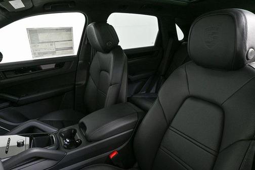2026 Porsche Cayenne GTS