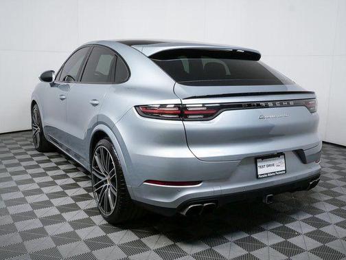 2022 Porsche Cayenne Turbo