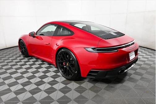 2022 Porsche 911 Carrera GTS
