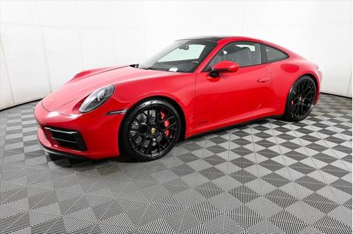 2022 Porsche 911 Carrera GTS