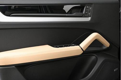 2025 Porsche Cayenne AWD