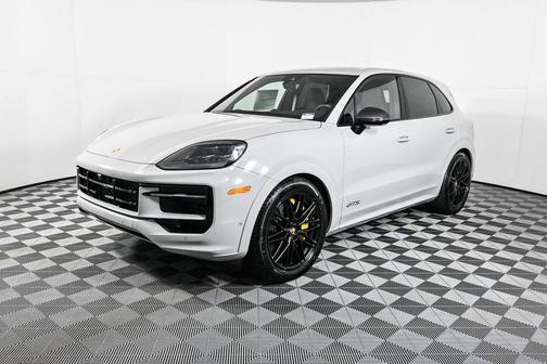 2026 Porsche Cayenne GTS