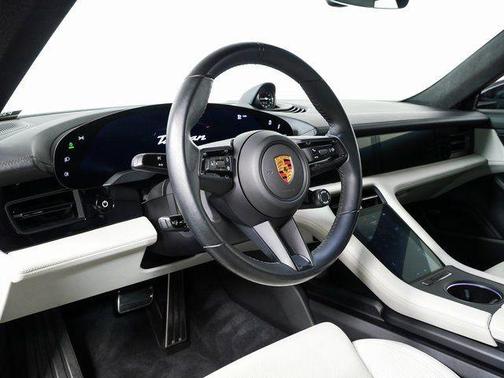 2020 Porsche Taycan Turbo