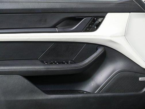 2020 Porsche Taycan Turbo