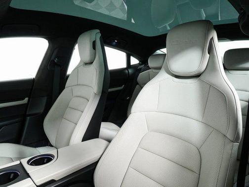 2020 Porsche Taycan Turbo