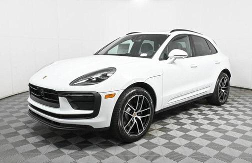 2025 Porsche Macan Base