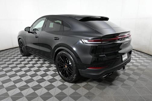 2025 Porsche Cayenne S