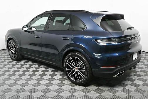 2025 Porsche Cayenne AWD