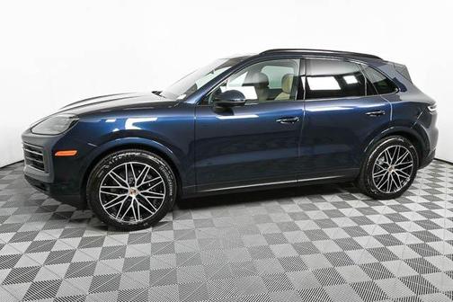 2025 Porsche Cayenne AWD