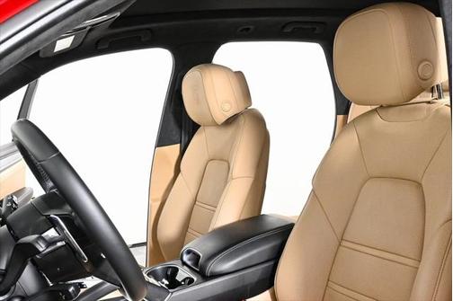 2023 Porsche Cayenne Turbo