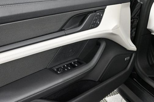 2022 Porsche Taycan GTS