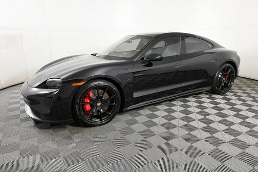 2022 Porsche Taycan GTS