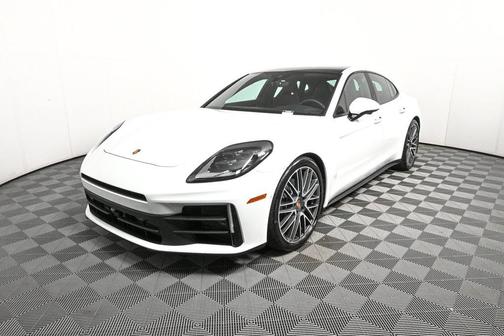 2026 Porsche Panamera RWD