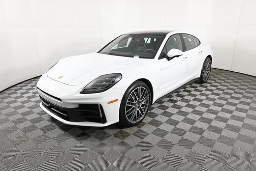 2026 Porsche Panamera RWD