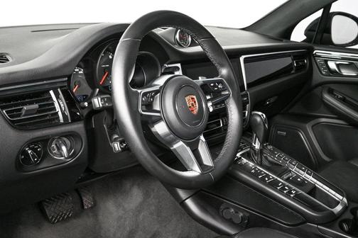 2020 Porsche Macan AWD