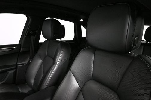 2020 Porsche Macan AWD