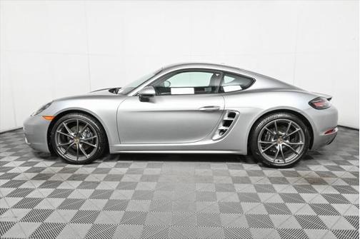2024 Porsche 718 Cayman Style Edition