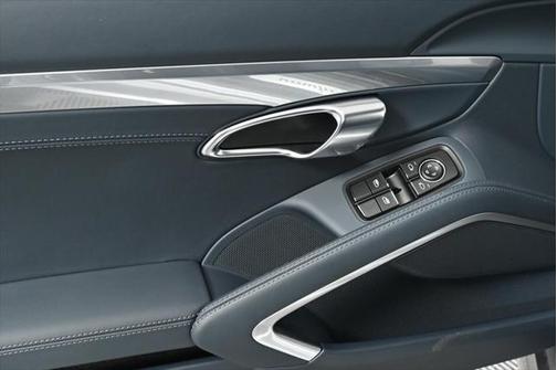 2024 Porsche 718 Cayman Style Edition