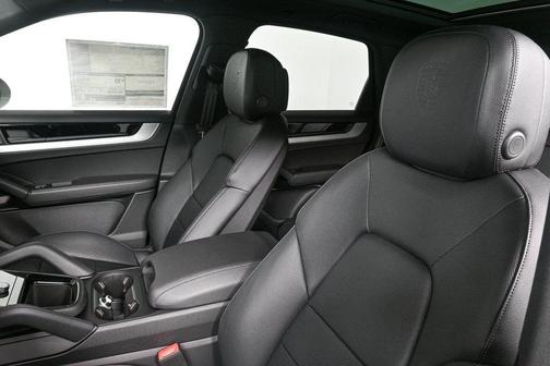 2025 Porsche Cayenne Cayenne