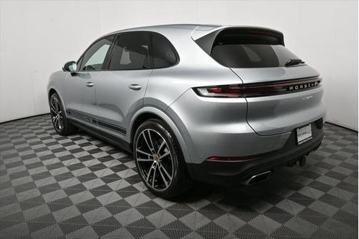 2024 Porsche Cayenne AWD