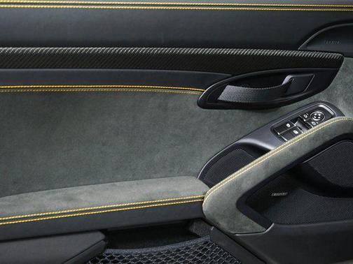 2024 Porsche 718 Spyder RS