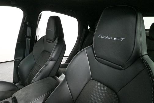 2024 Porsche Cayenne Turbo GT
