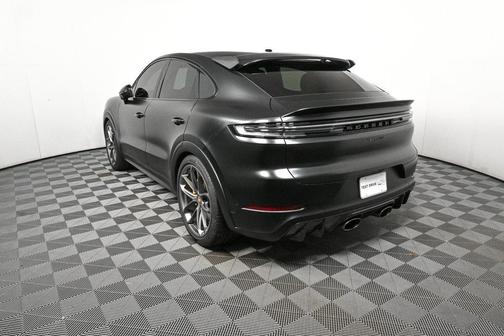 2024 Porsche Cayenne Turbo GT