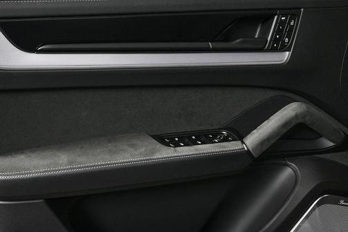 2024 Porsche Cayenne Turbo GT